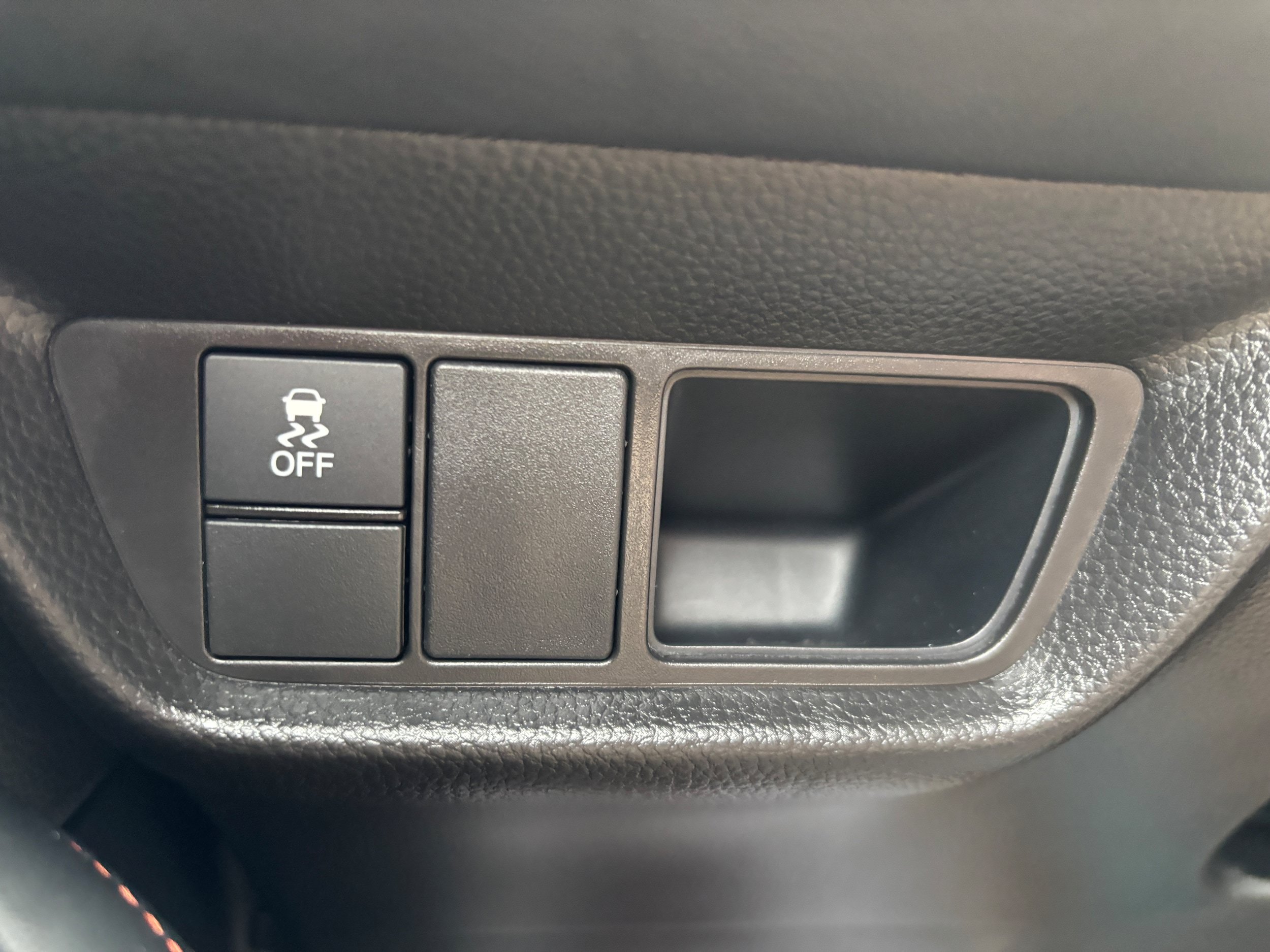 Certified 2025 Honda HR-V Sport image 17