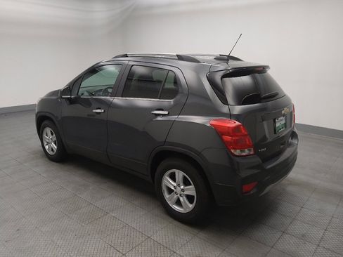 Used 2020 Chevrolet Trax LT w/ Driver Confidence Package FWD image 3