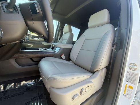 New 2026 GMC Sierra 2500 SLT w/ SLT Convenience Package AWD/4WD image 28