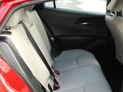 Used 2024 Toyota Prius XLE AWD/4WD image 40