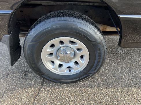 Used 2011 Ford Ranger XLT image 9