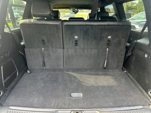 Used 2025 Jeep Wagoneer Series II AWD/4WD image 19