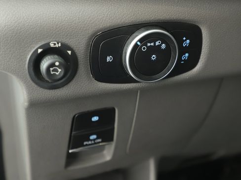 Used 2023 Ford Transit 350 XLT image 11