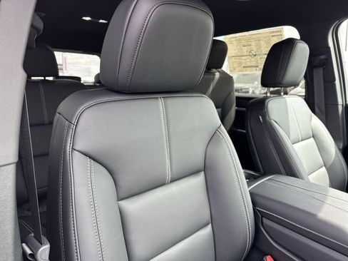 New 2026 GMC Acadia Elevation w/ Super Cruise Package FWD image 25