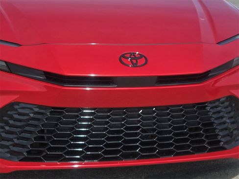 New 2026 Toyota Camry Hybrid image 7