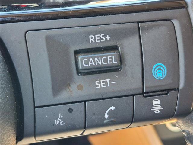 Used 2023 Nissan Rogue Platinum FWD image 14