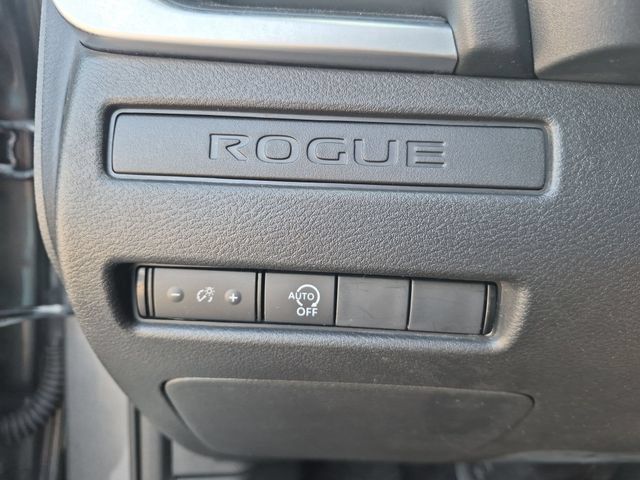 Used 2024 Nissan Rogue S AWD/4WD image 16