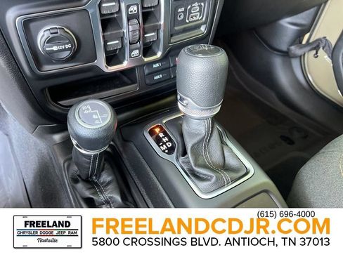 New 2025 Jeep Gladiator Sport AWD/4WD image 14