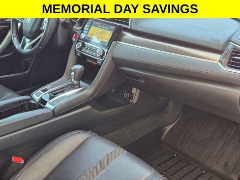 Used 2019 Honda Civic Touring image 24