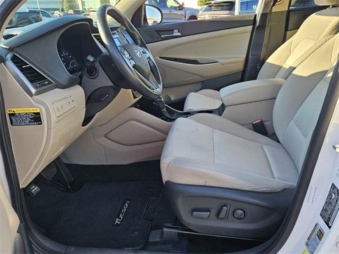 Used 2017 Hyundai Tucson Sport w/ Cargo Package image 11