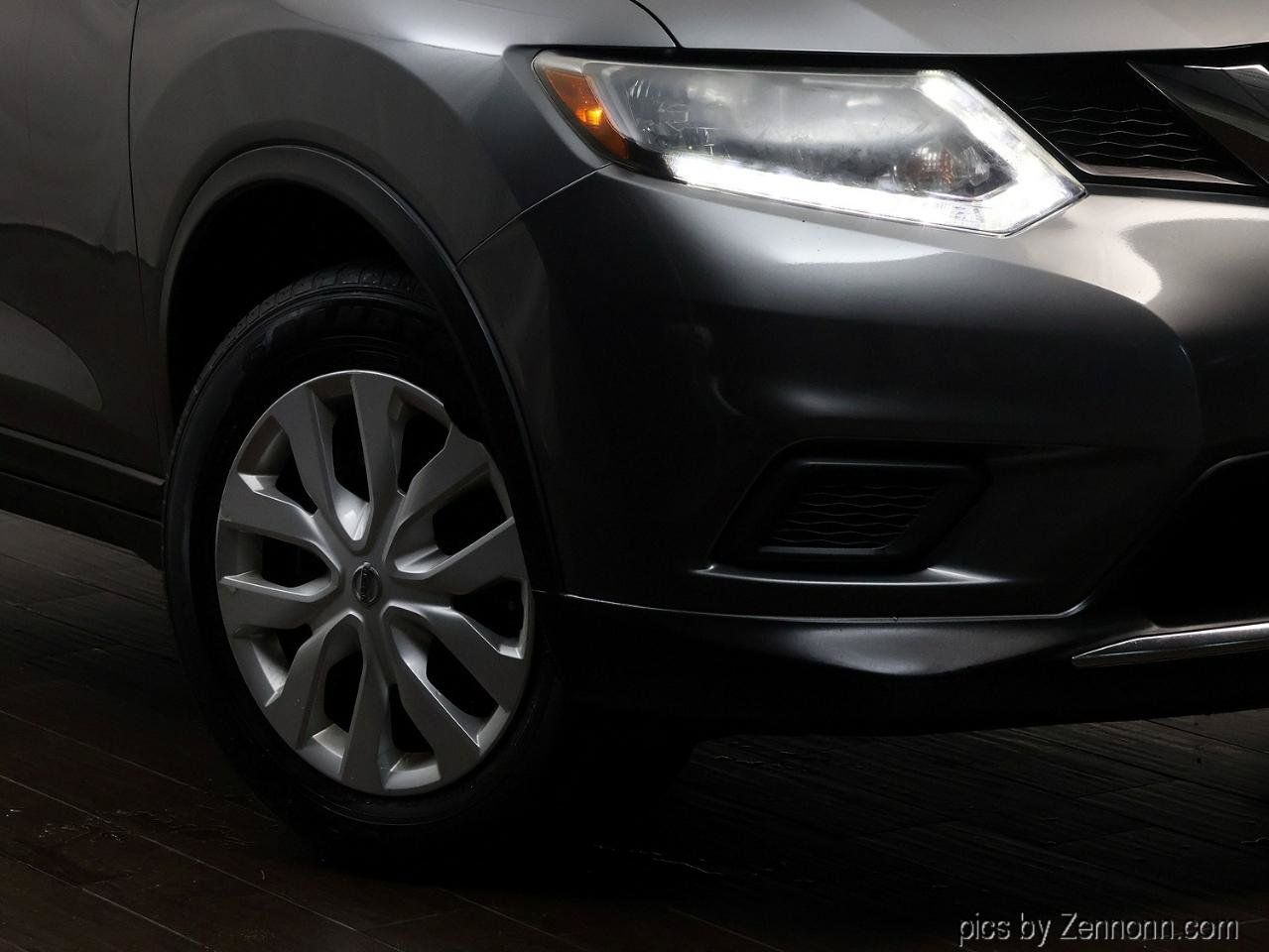 Used 2016 Nissan Rogue S FWD image 3