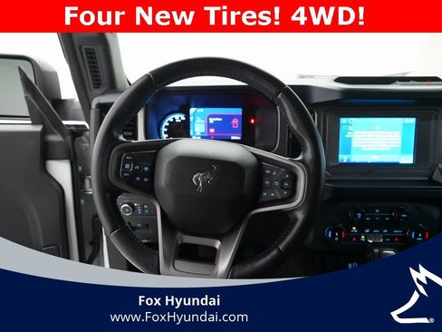 Used 2022 Ford Bronco Outer Banks image 4