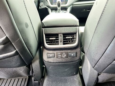 Used 2024 Subaru Outback Touring w/ Popular Package #2 AWD/4WD image 27