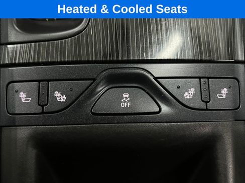 Used 2019 Chevrolet Impala Premier FWD image 2
