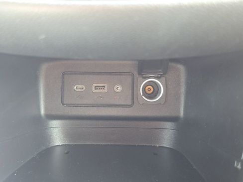 Used 2020 Chevrolet Equinox LT image 28