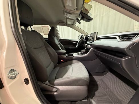 Certified 2024 Toyota RAV4 XLE FWD image 21