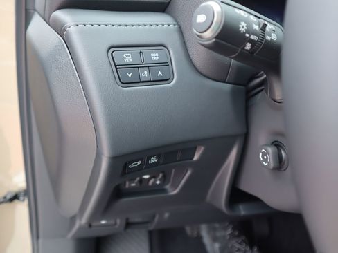 New 2026 Lexus LX 700h Overtrail image 30