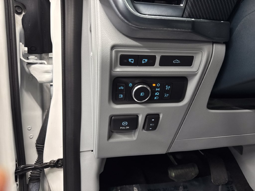 Used 2022 Ford F150 Limited AWD/4WD image 34