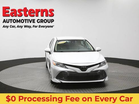 Used 2019 Toyota Camry XLE w/ Carpet Mat Package FWD image 53