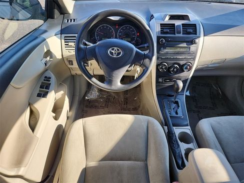 Used 2013 Toyota Corolla L image 12