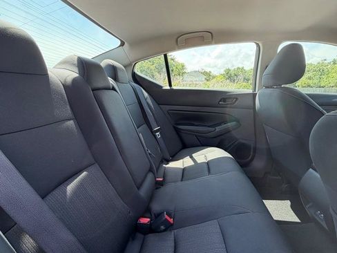 Used 2025 Nissan Altima 2.5 SV FWD image 16