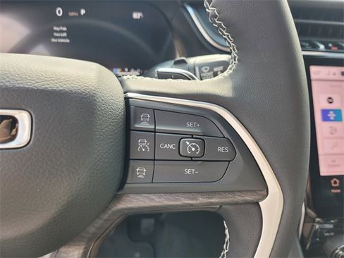 New 2025 Jeep Grand Cherokee L Limited image 33