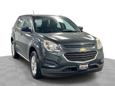 Used 2017 Chevrolet Equinox LS FWD image 1