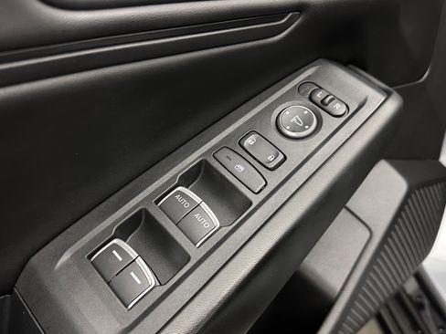 Used 2023 Honda Accord EX-L image 11