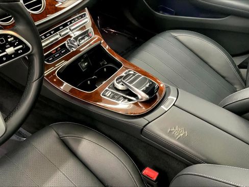 Used 2020 Mercedes-Benz E 350 Sedan image 26