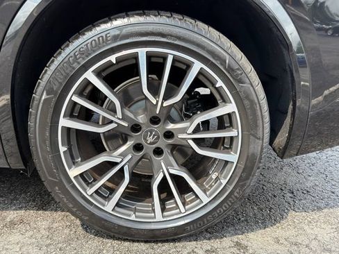 Used 2023 Maserati Grecale Modena AWD/4WD image 38