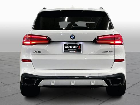 Used 2023 BMW X5 sDrive40i w/ M Sport Package image 4