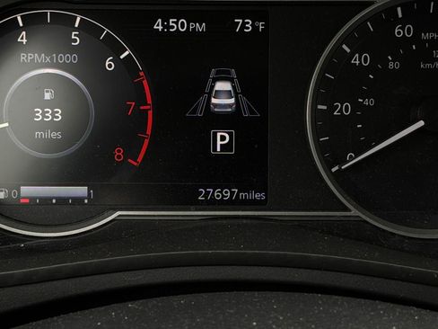 Used 2025 Nissan Versa SV FWD image 33