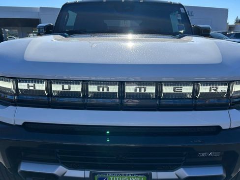 New 2026 GMC Hummer EV 4x4 Crew Cab w/ LPO, Dark Essentials Package image 31