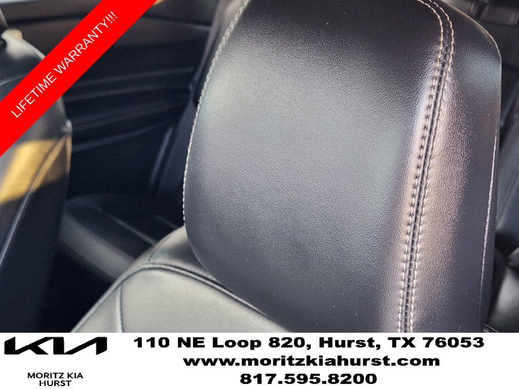 Used 2023 Ford Explorer XLT w/ Equipment Group 202A RWD image 11
