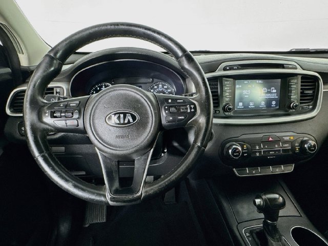 Used 2017 Kia Sorento FWD w/ LX Convenience Package image 10