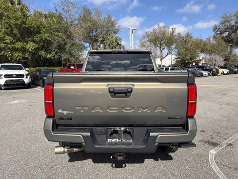 Certified 2025 Toyota Tacoma TRD Sport image 3