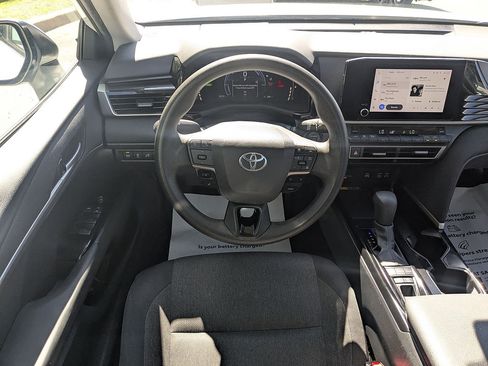 Certified 2025 Toyota Camry LE FWD image 28