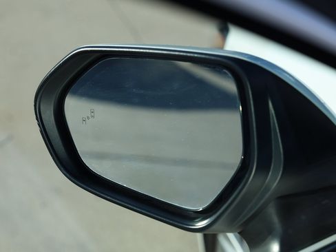 Used 2020 Toyota Avalon XLE image 10