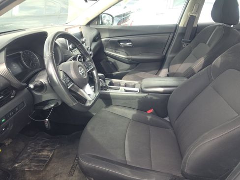 Used 2022 Nissan Sentra SV FWD image 10