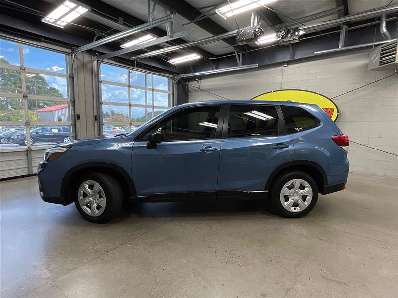 Used 2021 Subaru Forester AWD/4WD image 2