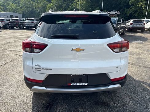 Certified 2023 Chevrolet TrailBlazer LT w/ Convenience Package AWD/4WD image 4