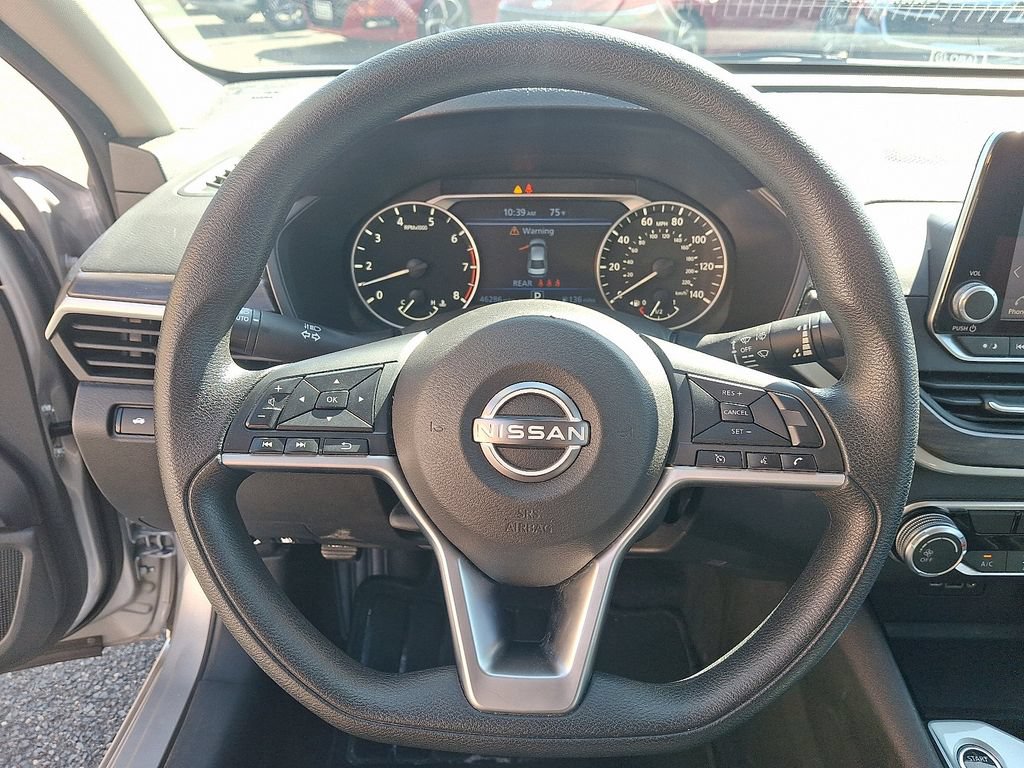 Used 2024 Nissan Altima 2.5 SV FWD image 19