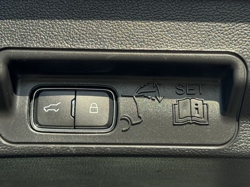 Certified 2023 Ford Explorer XLT w/ Equipment Group 202A image 10