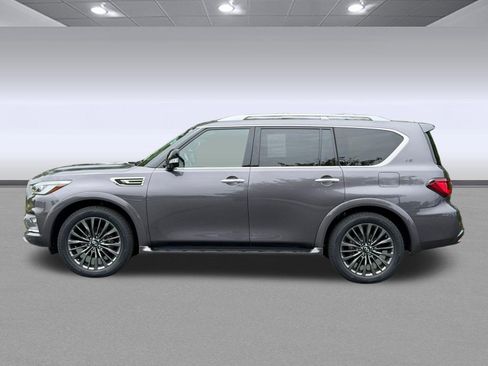 Used 2024 INFINITI QX80 Sensory AWD/4WD image 2