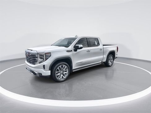Used 2024 GMC Sierra 1500 Denali w/ Denali Reserve Package image 4