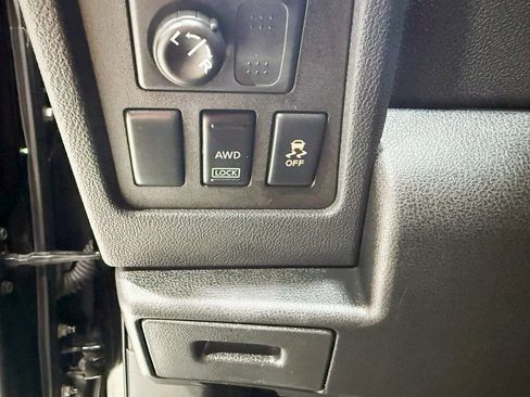 Used 2013 Nissan Rogue S w/ Special Edition Pkg AWD/4WD image 13