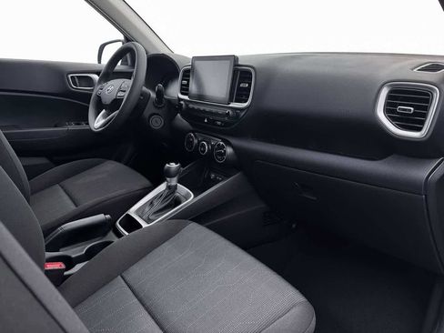 New 2026 Hyundai Venue SE image 15