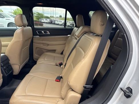Used 2017 Ford Explorer Limited FWD image 8