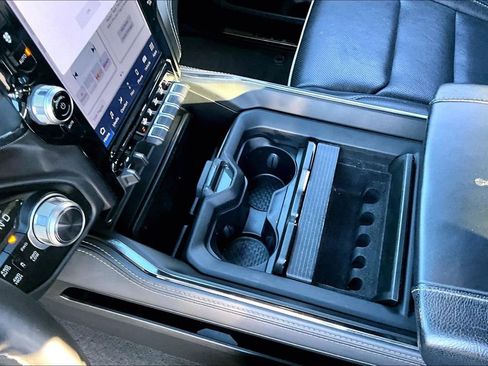 Used 2022 RAM 1500 Limited w/ Body-Colour Bumper Group image 17