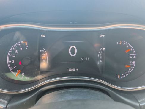 Used 2014 Jeep Grand Cherokee Laredo w/ Quick Order Package 23E image 12